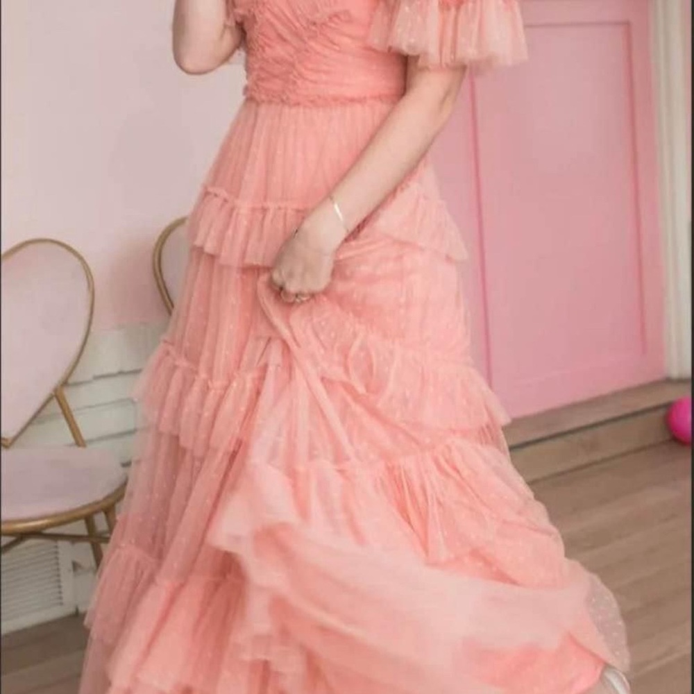 Ivy City Co Pink Tiered Gown with Sweetheart Neckline